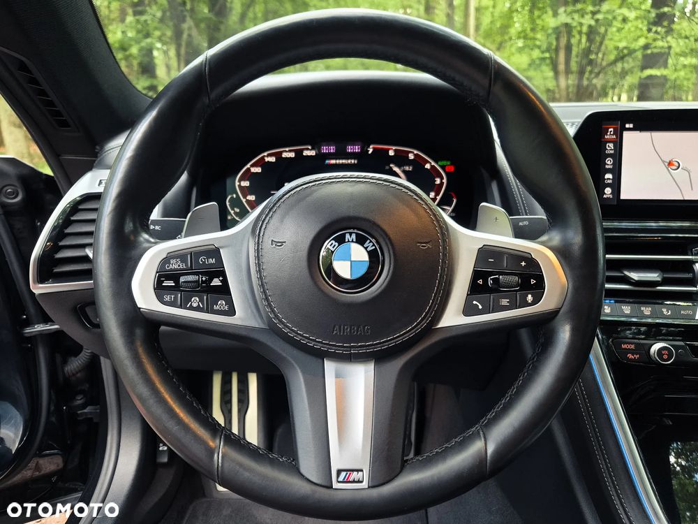 BMW Seria 8 - 28