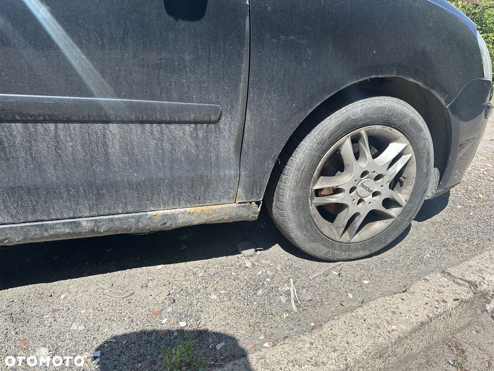 Volkswagen Polo - 7