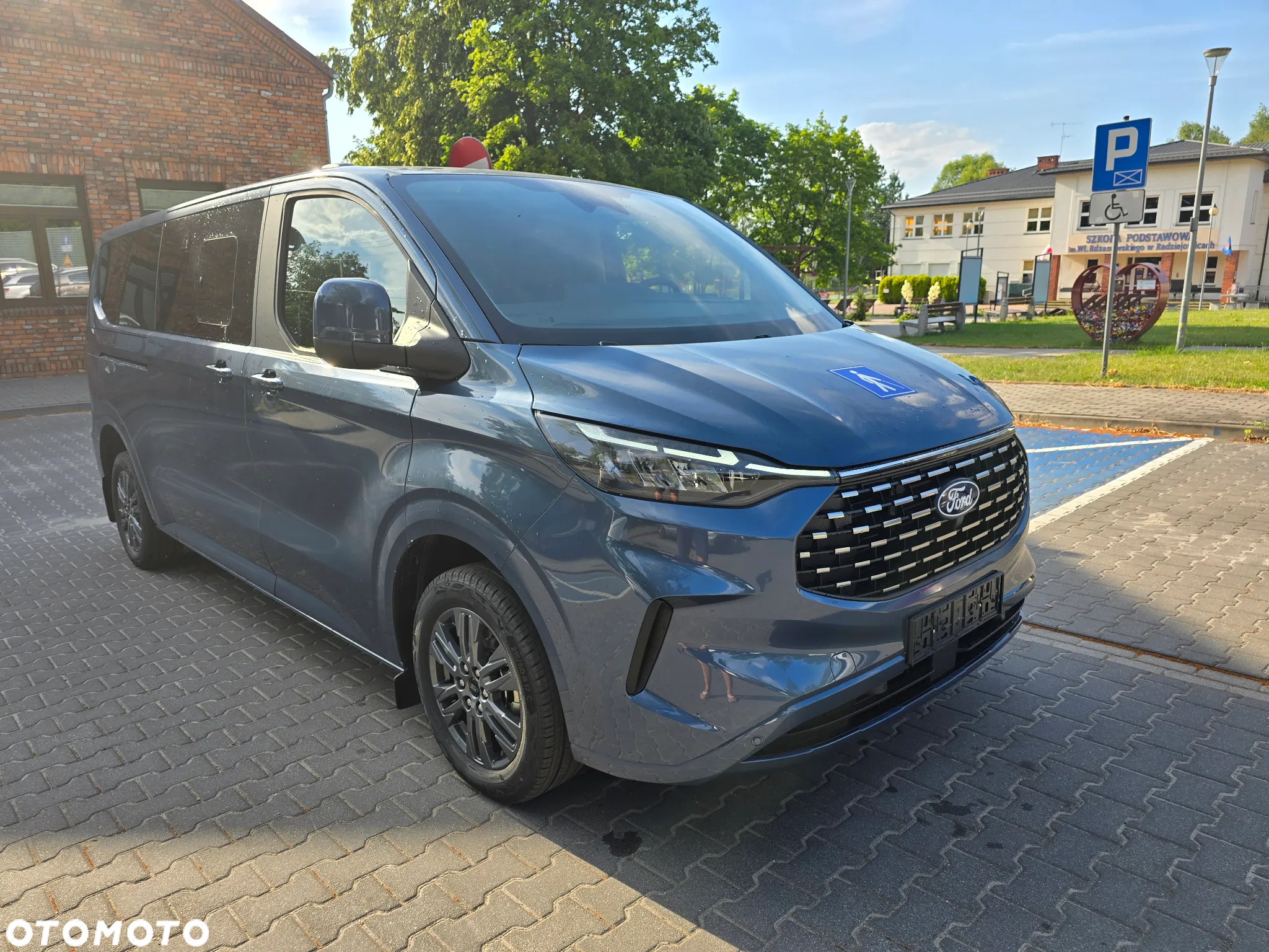 Ford Tourneo Custom 2.0 EcoBlue 320 L2 Titanium - 3