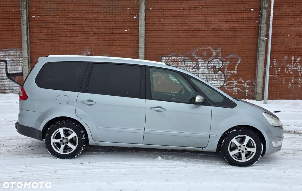 Ford Galaxy 2.0 TDCi Ambiente - 12