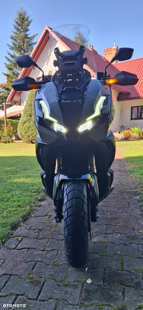 Honda ADV350 - 7