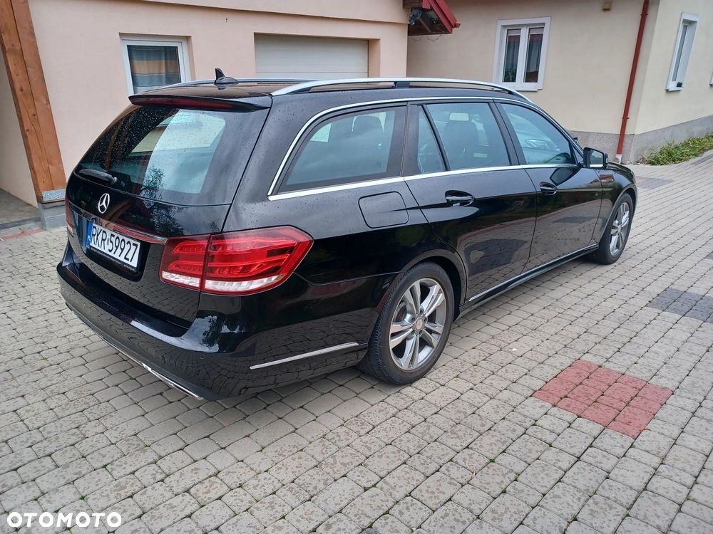 Mercedes-Benz E-Class 2013 photo 5
