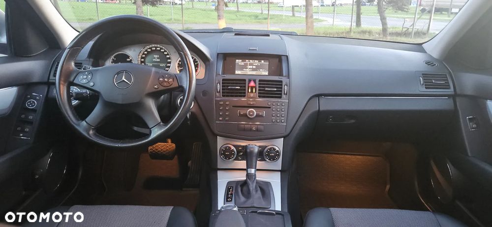 Mercedes-Benz Klasa C ver-180-blueefficiency-7g--tronic-avantgarde - 6