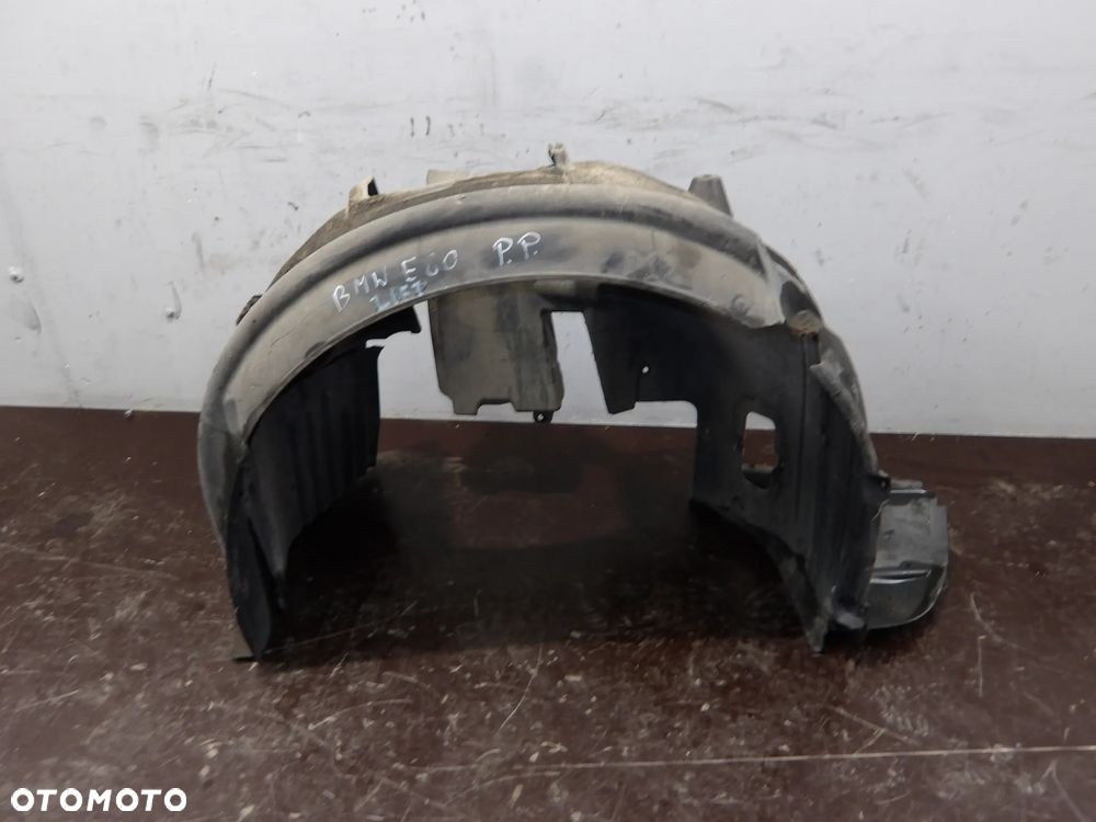 BMW E60 LIFT 07-10 NADKOLE PRAWE PRZEDNIE - 1
