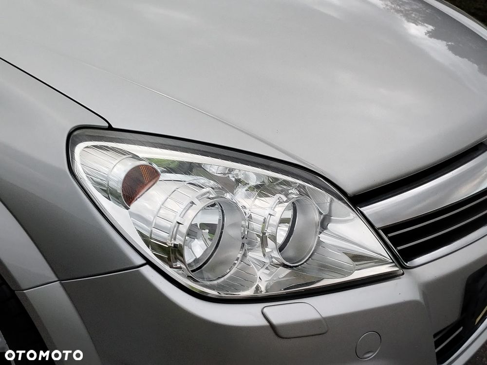 Opel Astra 1.8 Cosmo - 24