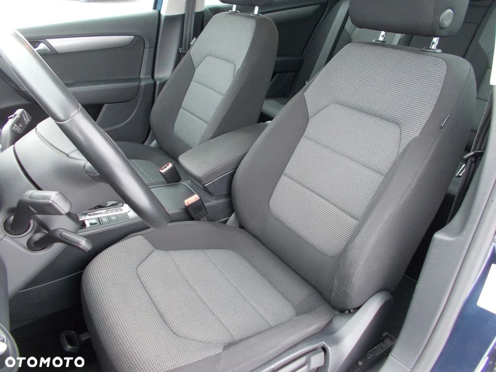 Volkswagen Passat 2.0 TDI DSG BlueMotion Technology Comfortline - 21