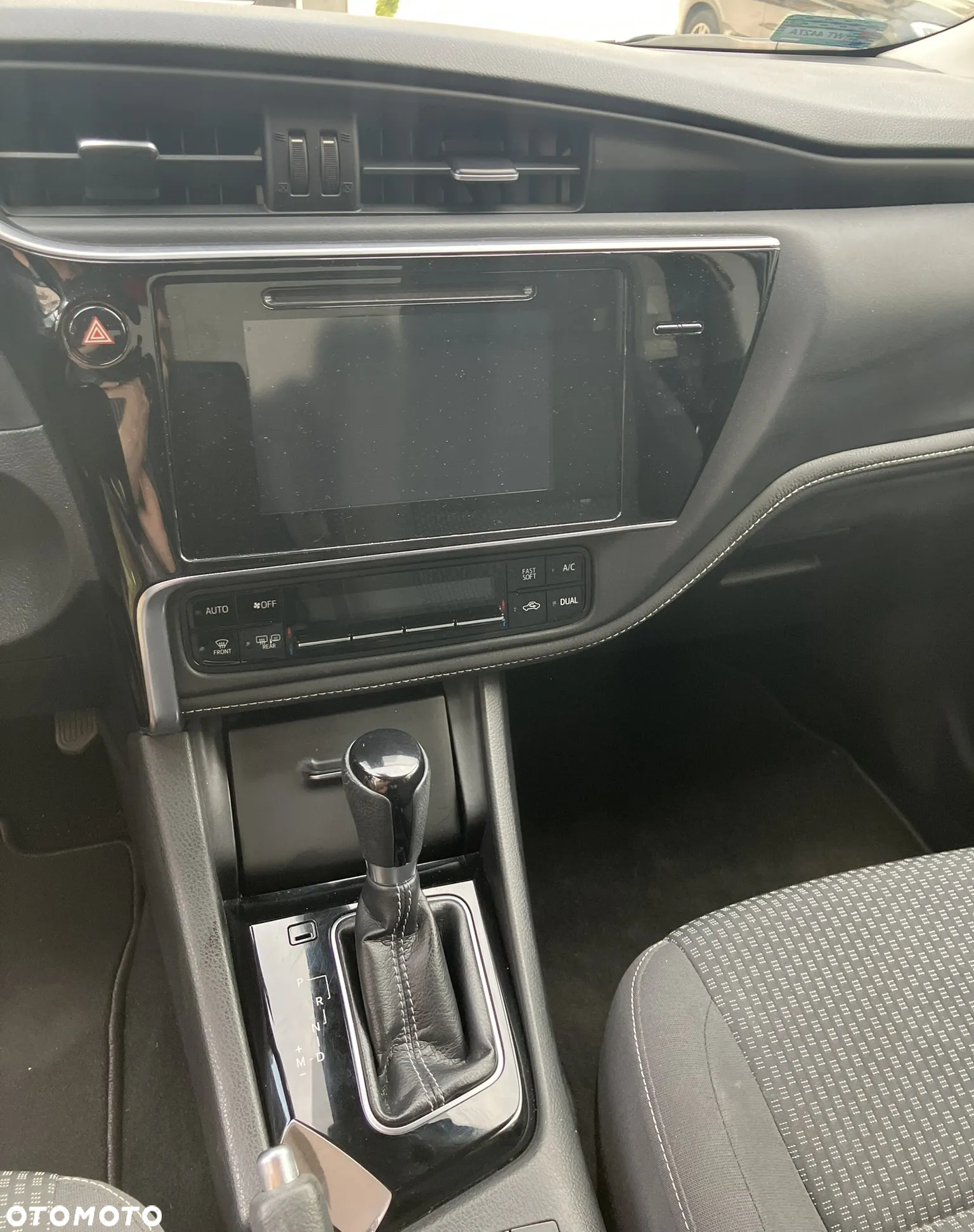Toyota Corolla 1.6 Comfort MS - 13