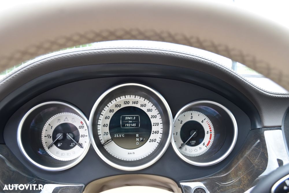 Mercedes-Benz CLS - 6
