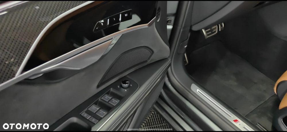 Audi S8 TFSI mHEV Quattro Tiptr - 38