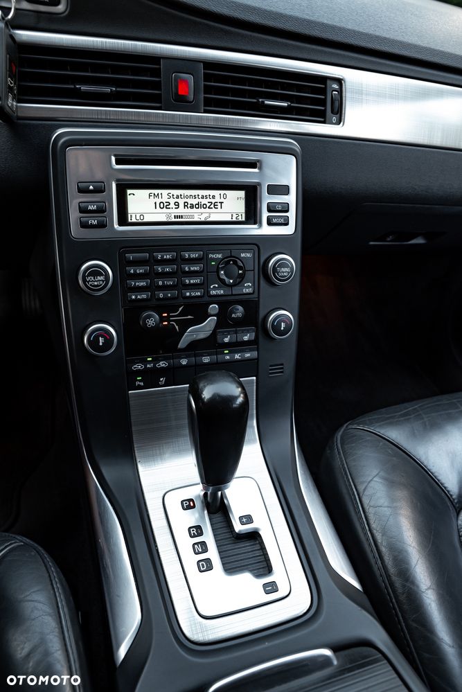 Volvo V70 2.0T Powershift Summum - 33