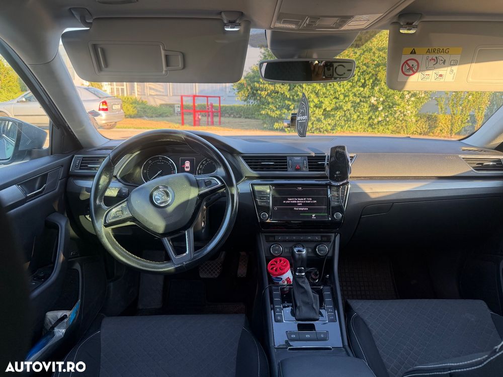 Skoda Superb 2.0 TDI DSG Ambition - 4