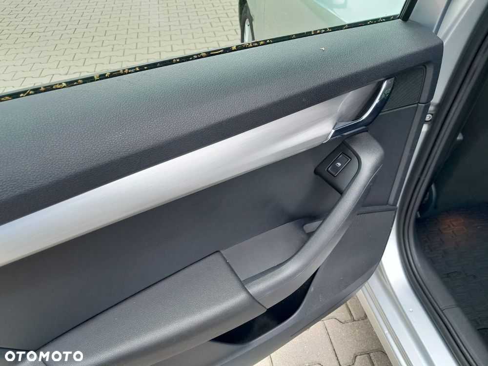 Skoda Octavia 1.0 TSI Style - 28