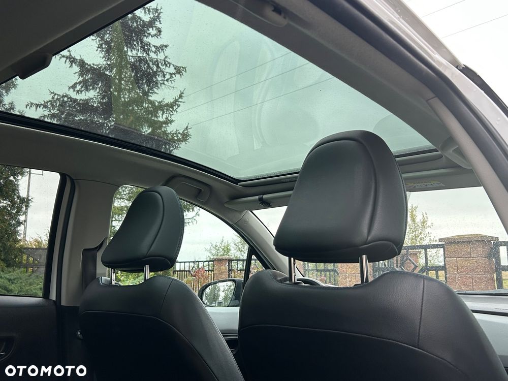 Toyota Yaris Hybrid 100 Sol - 7