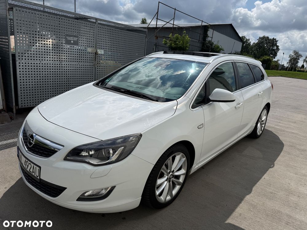Opel Astra 1.4 T Cosmo - 1