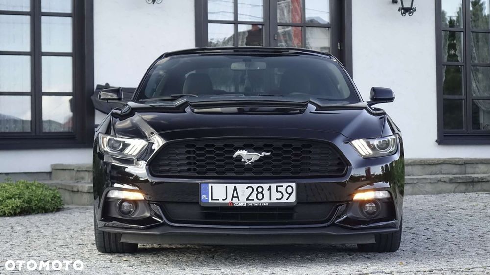 Ford Mustang - 9