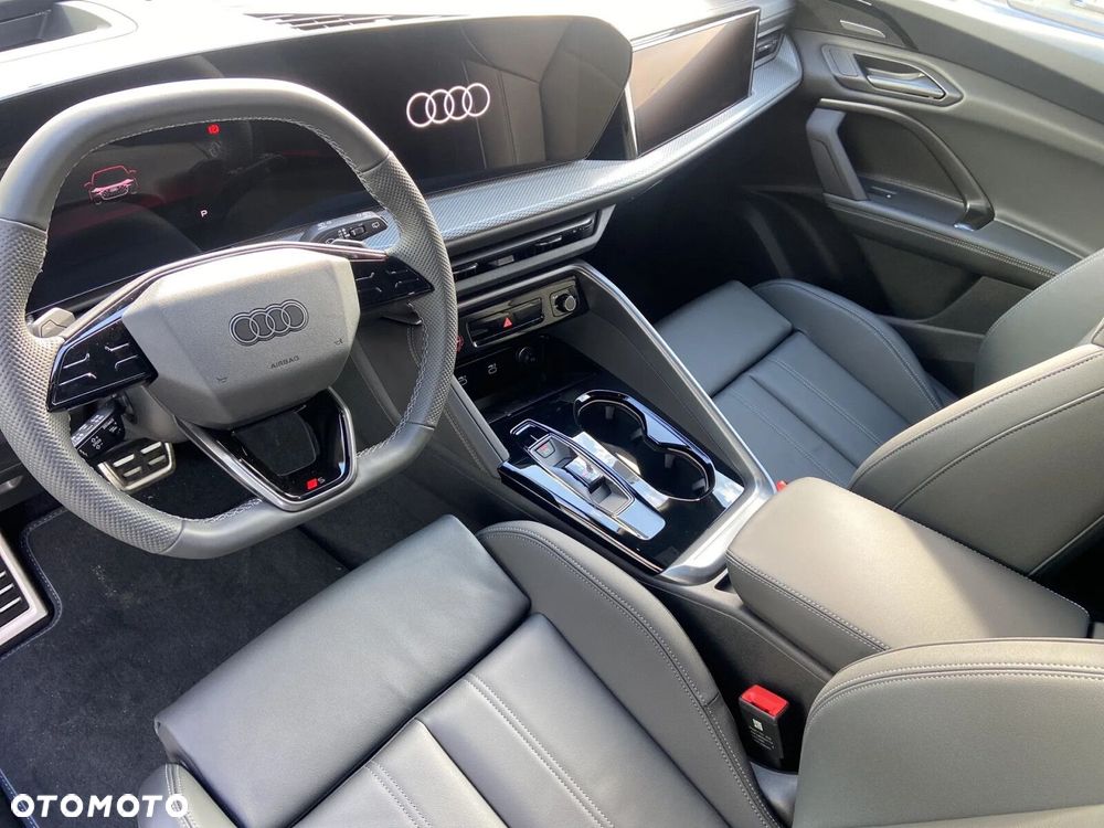 Audi Q5 Sportback - 13