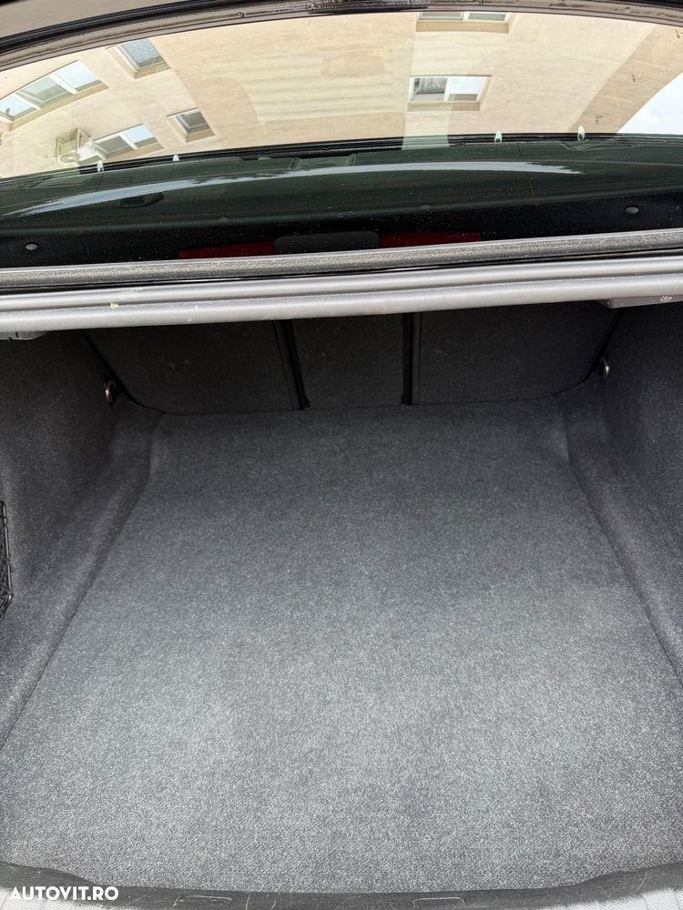 BMW Seria 3 320d Aut. - 12