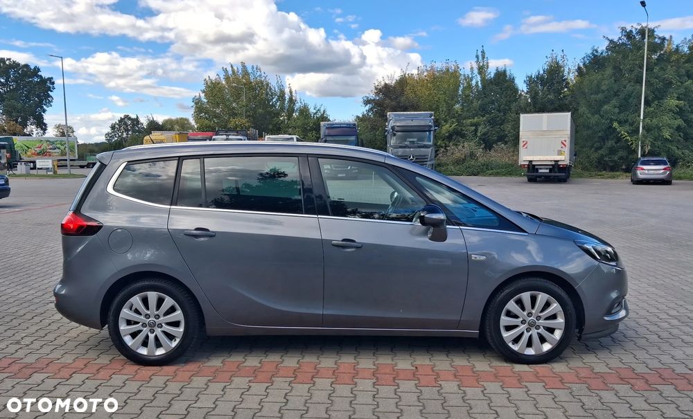 Opel Zafira 1.4 T Cosmo - 4