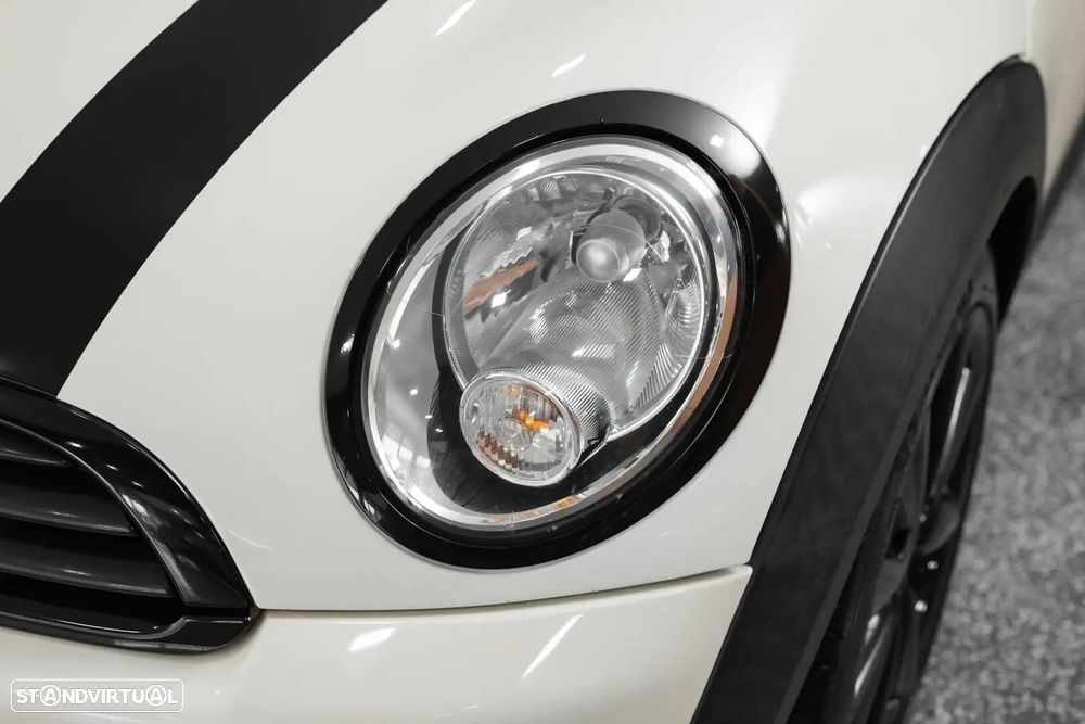 MINI 3 Portas One D - 10