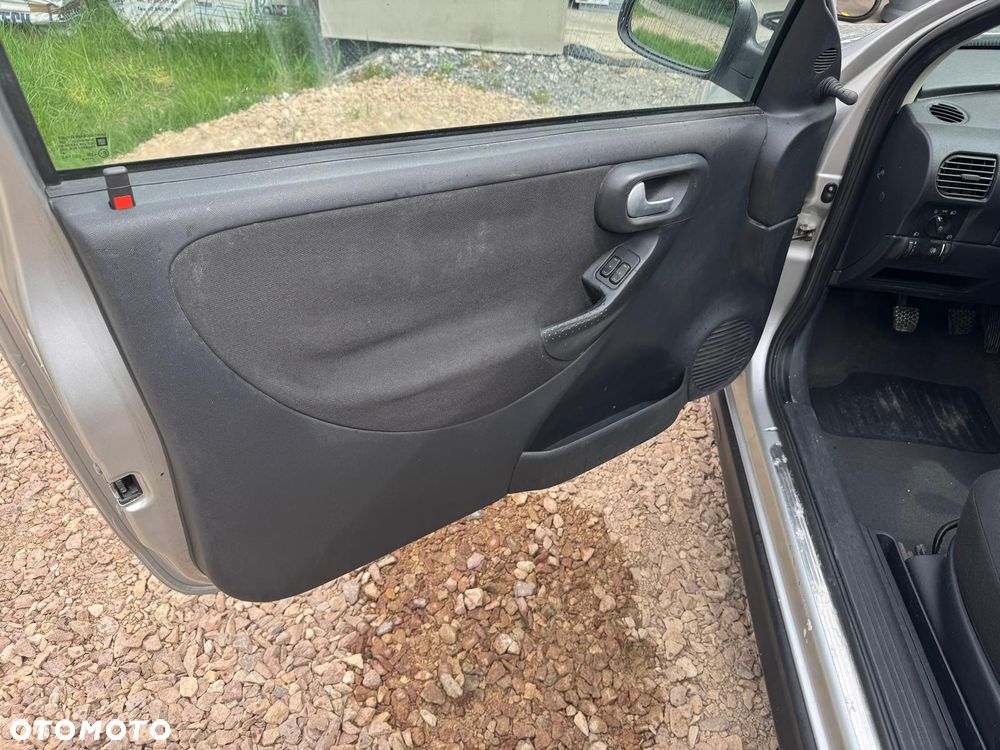 Opel Corsa - 19