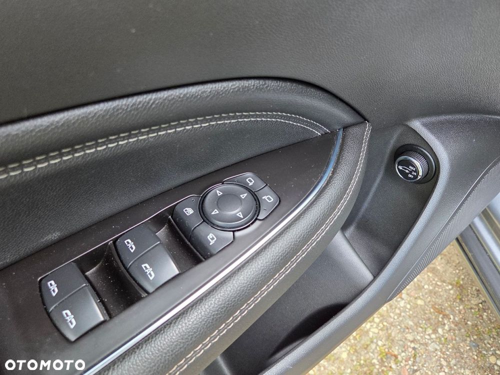 Opel Insignia 2.0 CDTI Exclusive S&S - 7