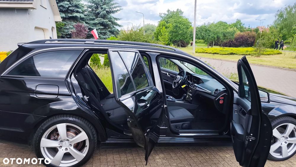 Mercedes-Benz Klasa C 220 CDI DPF Automatik Avantgarde - 26