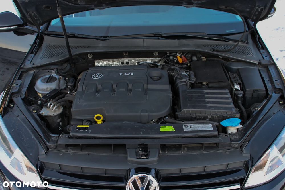 Volkswagen Golf 2.0 BlueTDI Highline - 40