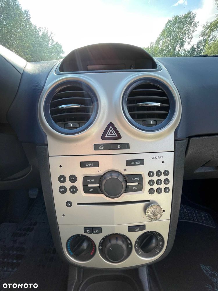 Opel Corsa - 12