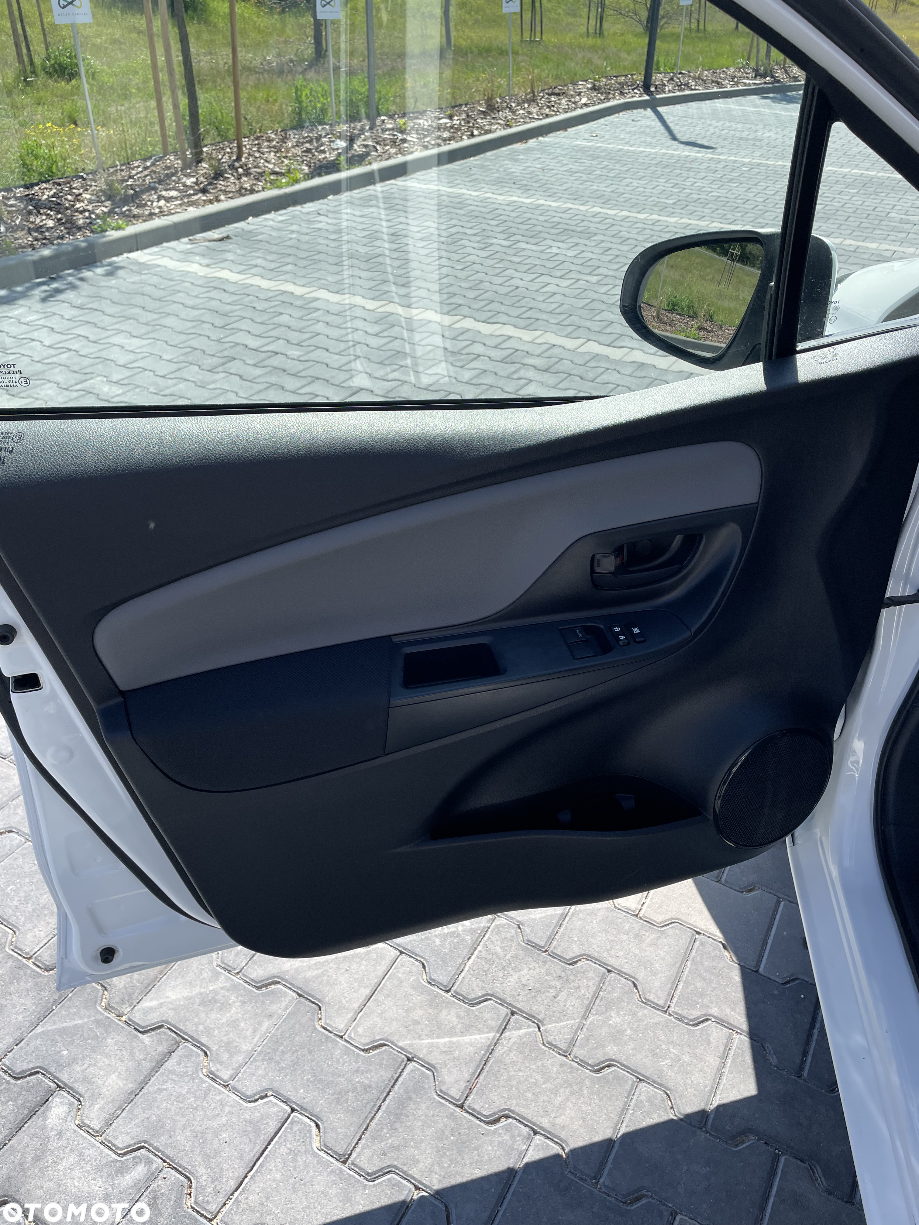 Toyota Yaris - 16