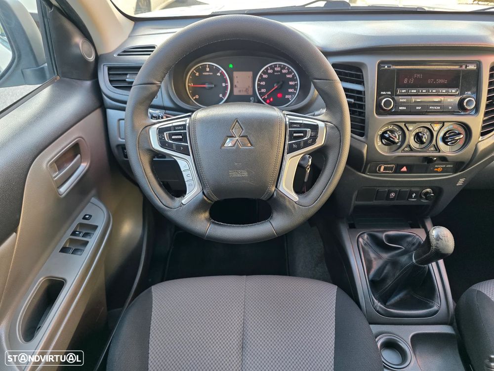Mitsubishi L200 2.4 DI-D CD Invite 2WD - 10