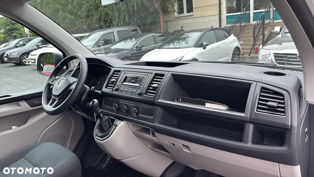 Volkswagen Transporter - 24