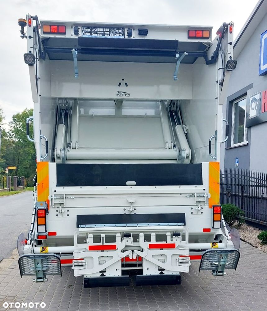 Scania P320 6x2 - 9