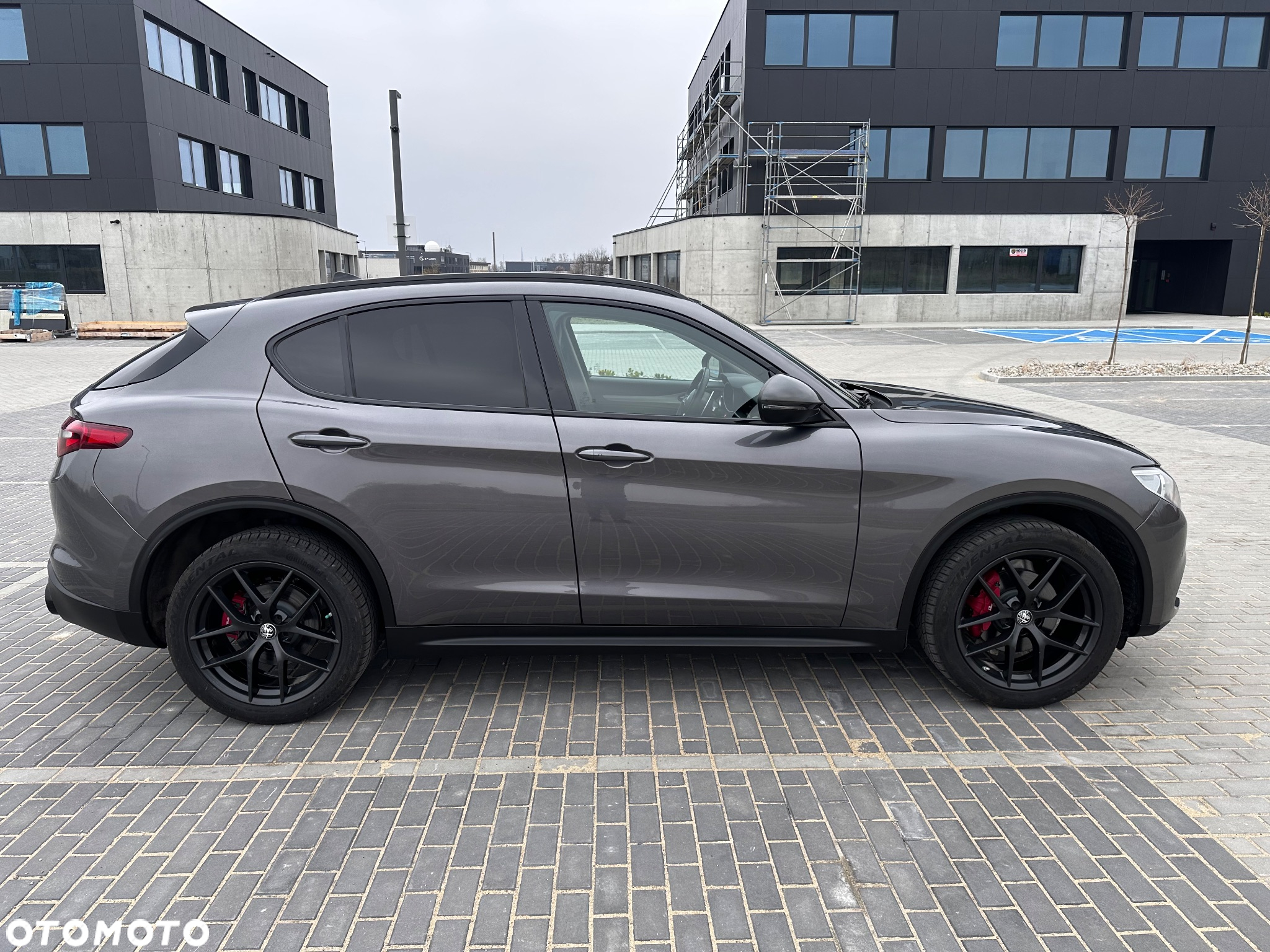 Alfa Romeo Stelvio - 6
