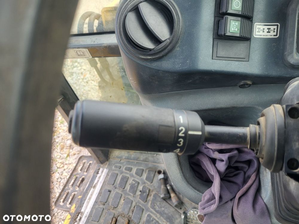 New Holland B110B 4X4 - 18