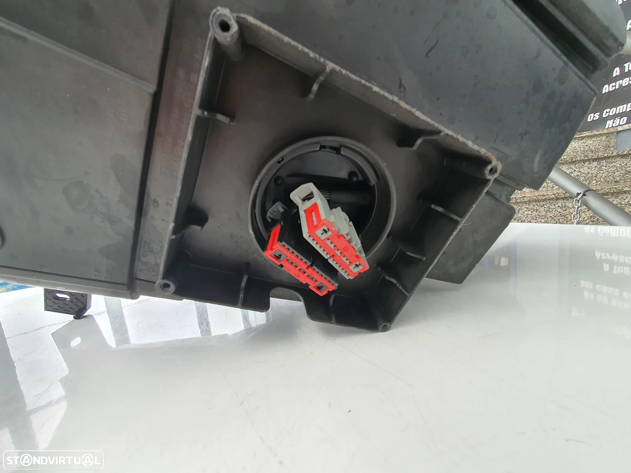 FAROL ESQUERDO LED FORD PUMA / L1TB13E015 / SEM BALASTROS - 2