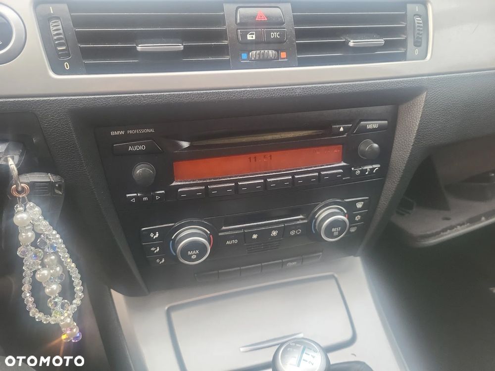BMW Seria 3 - 34