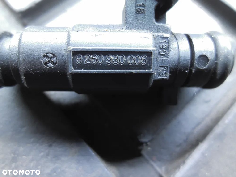 HYUNDAI GETZ 1.1 12V LISTWA WTRYSKOWA 35310-22600 POSIADAM 5 KOMPLETÓW - 2