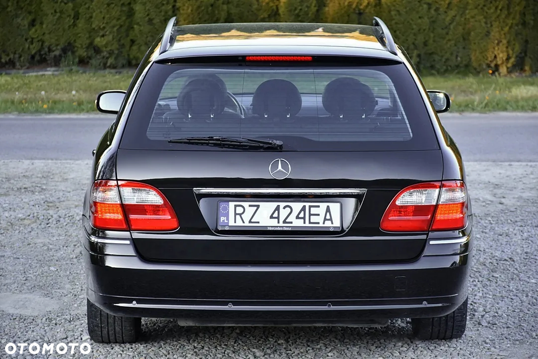 Mercedes-Benz Klasa E 320 4-Matic T Avantgarde - 16