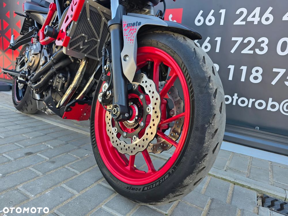 Yamaha MT - 24