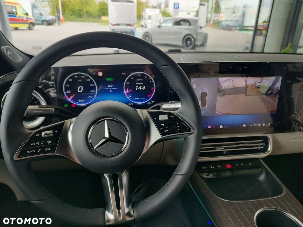 Mercedes-Benz CLA - 10