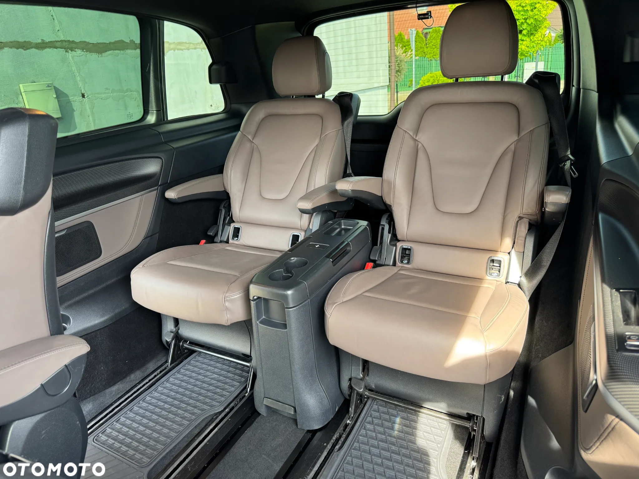 Mercedes-Benz Klasa V 300 d 4-Matic Avantgarde 9G-Tronic (ekstra d³) - 9