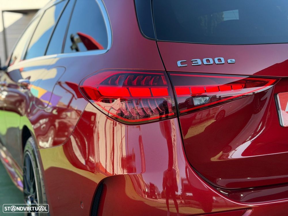 Mercedes-Benz C 300 e T 9G-TRONIC AMG Line - 12