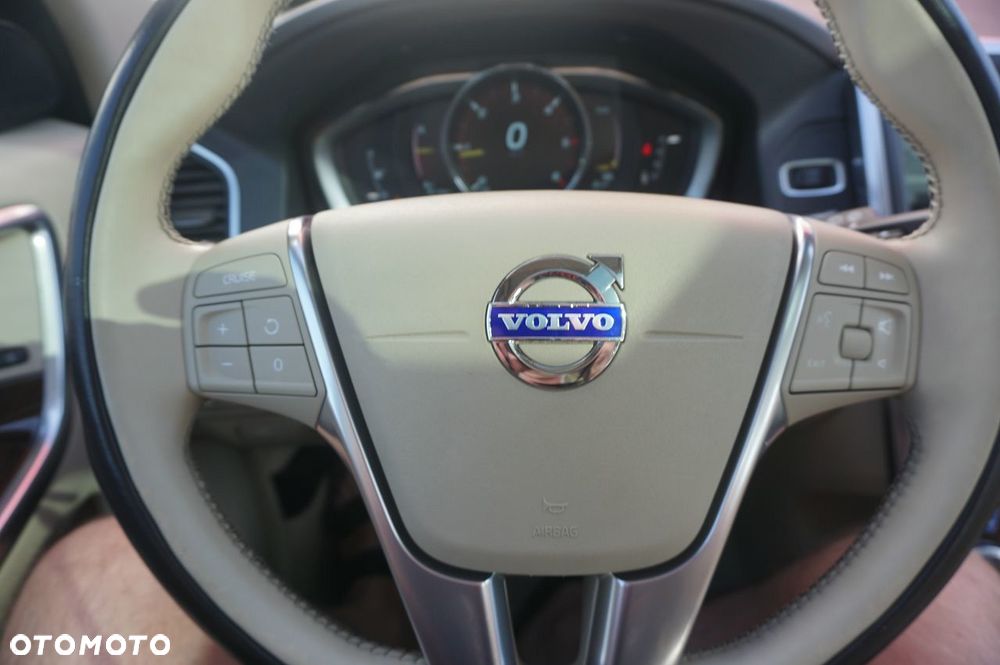 Volvo XC 60 D4 Drive-E Summum - 18
