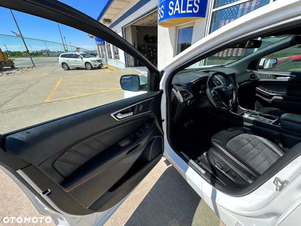 Ford Edge - 11