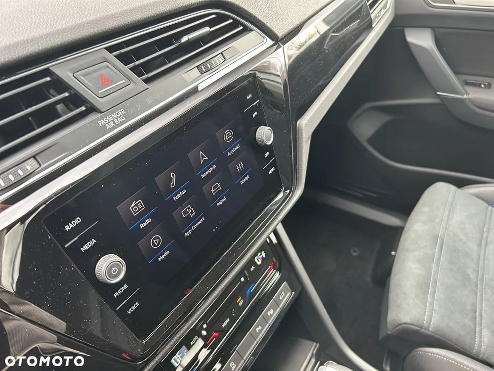 Volkswagen Touran - 15