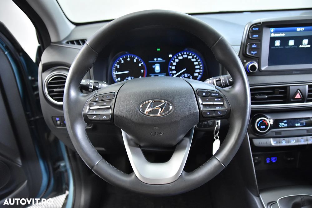 Hyundai KONA - 16