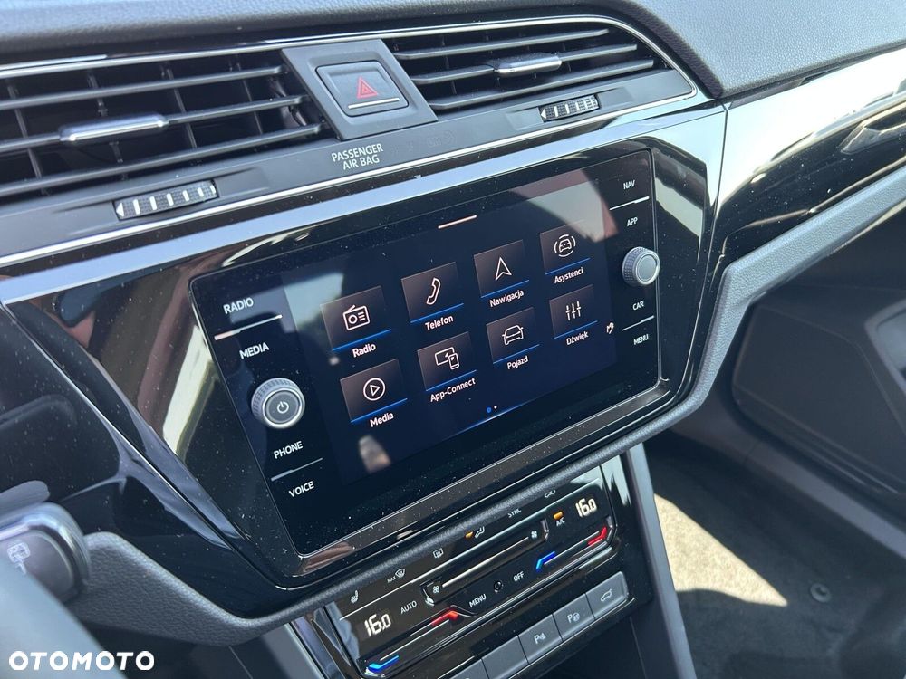 Volkswagen Touran - 18