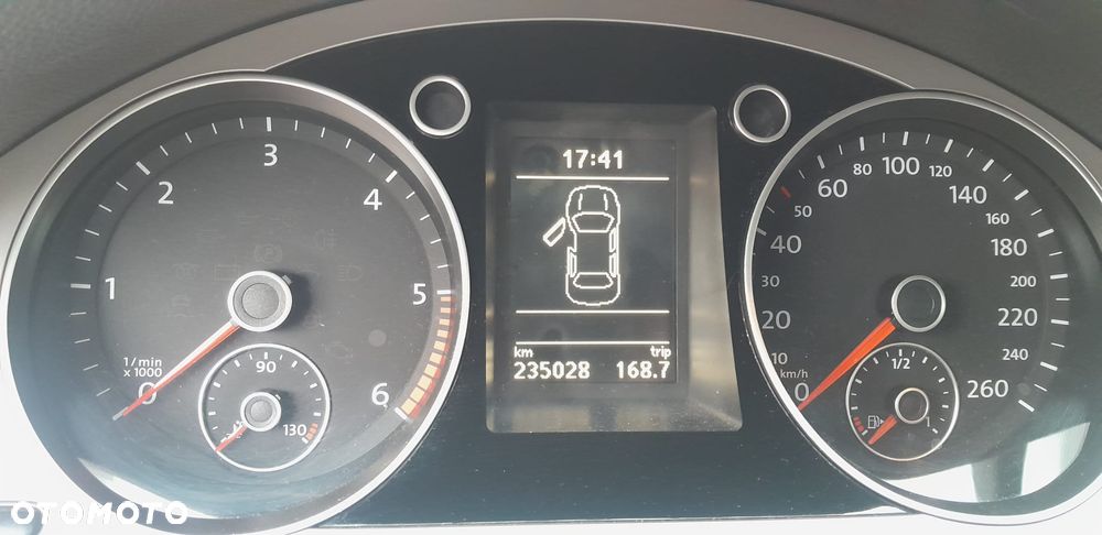 Volkswagen Passat 2.0 TDI Comfortline - 9