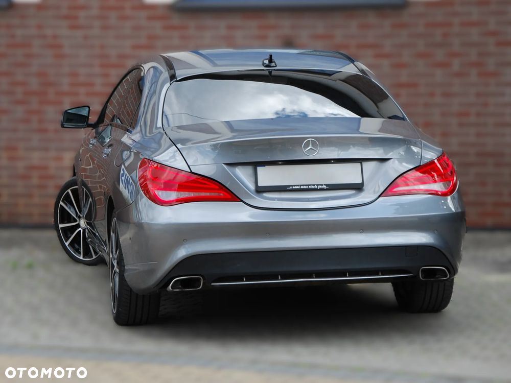 Mercedes-Benz CLA 220 CDI 4Matic 7G-DCT AMG Line - 34