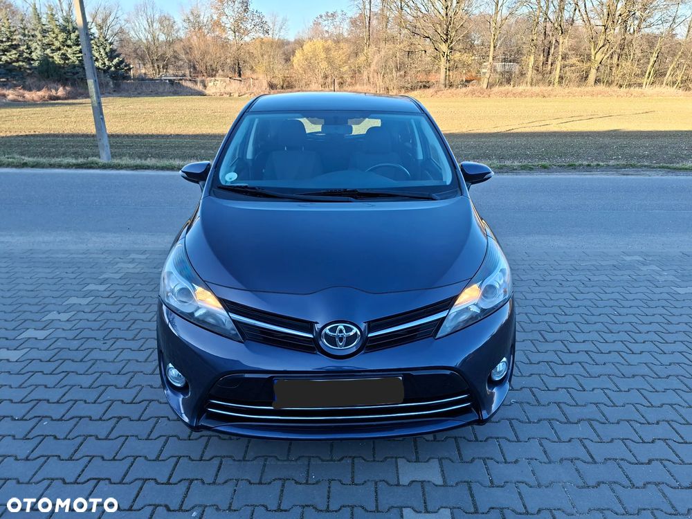 Toyota Verso - 5